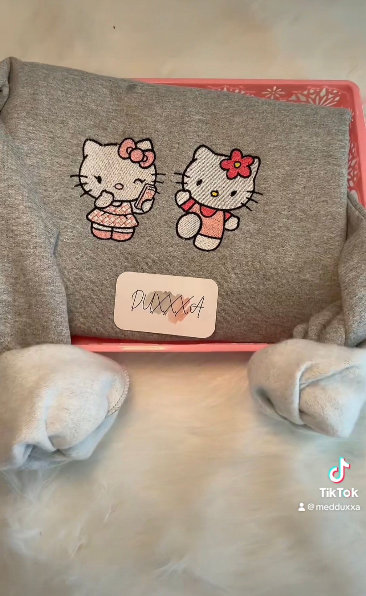 Hello Kitty Embroidered crewneck